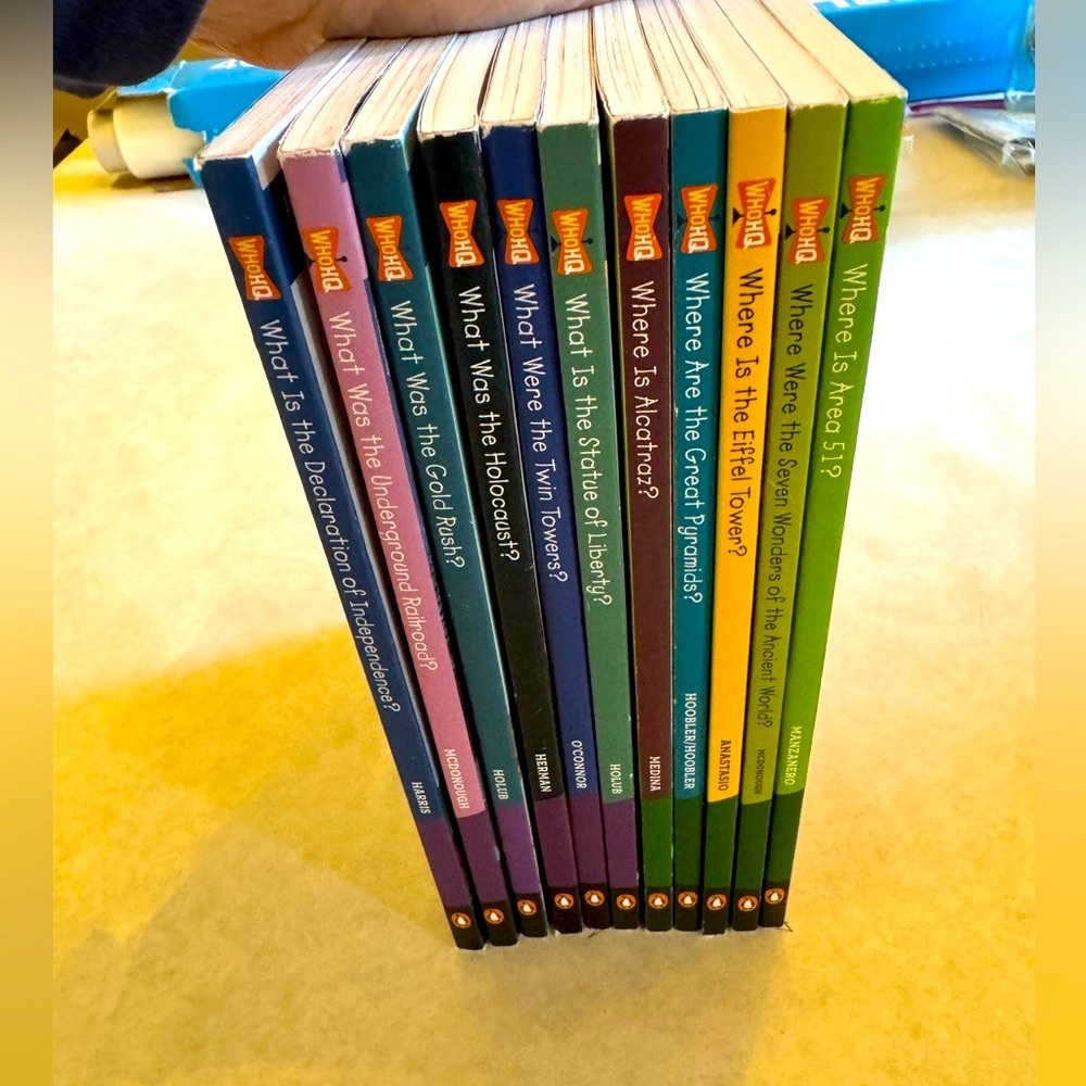 NEW Who HQ History & Landmarks Book Set – 11 Books! Holocaust, Pyramids & More! - Picture 3 of 6